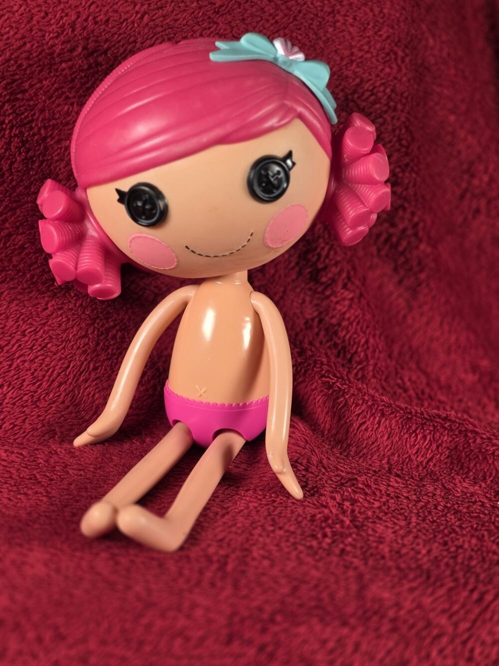 Lalaloopsy Doll Rosy Bumps ’N’ Bruises 12 Inch Pink Hair Blue Bow No Clothes